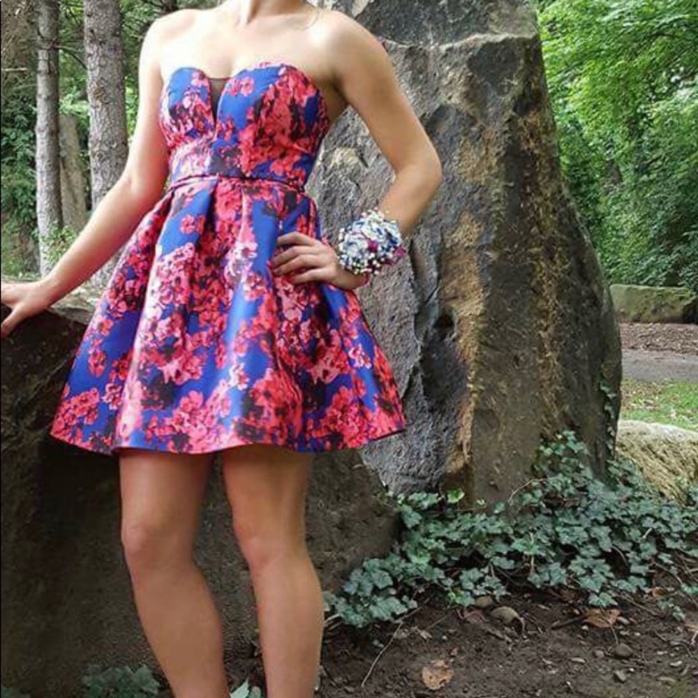 Homecoming dress